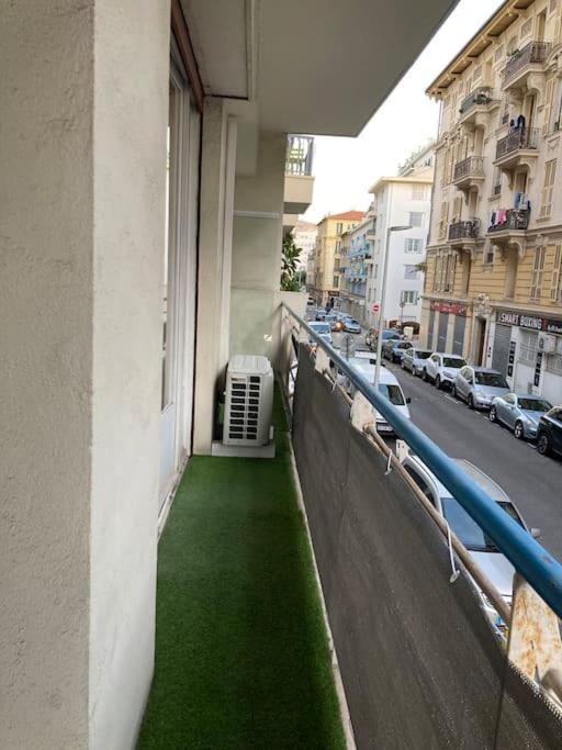 T2 53m2 Quartier Liberation Proche Arret De Tram Appartamento